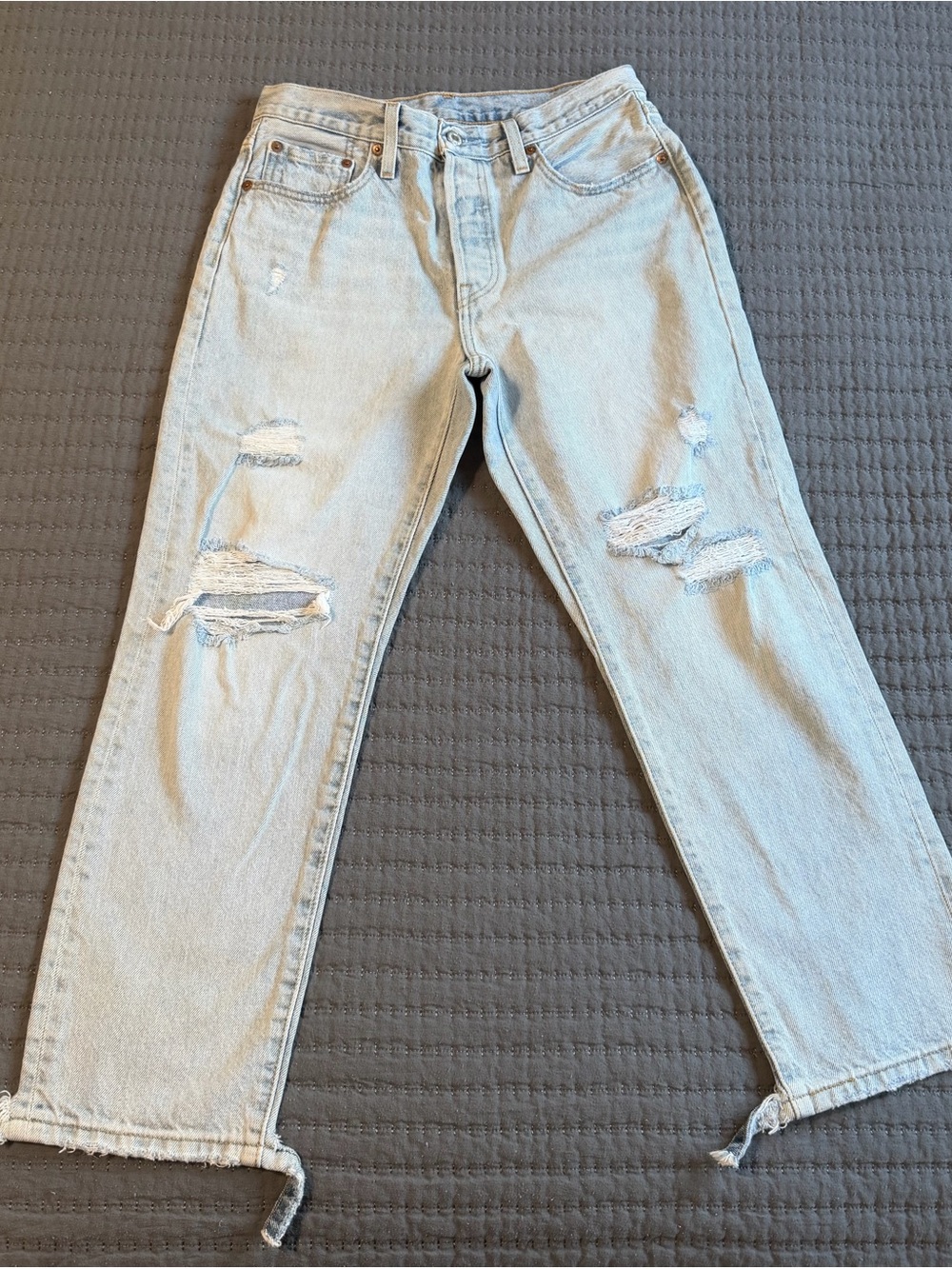 Levi's Light Blue High-Rise Distressed Women’s Jeans